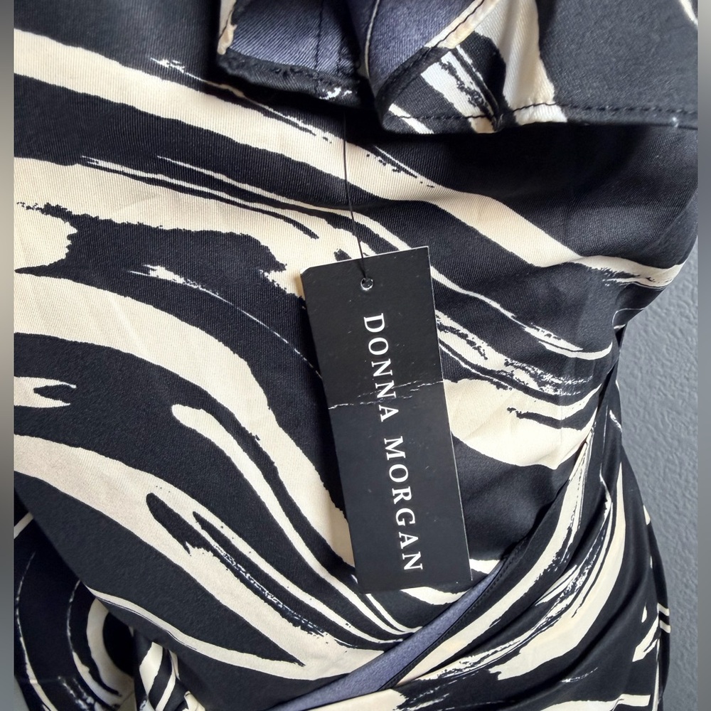 NWT-Donna Morgan Women's Donna Morgan Women's Dresses Long Sleeve Midi Wrap - Picture 12 of 13